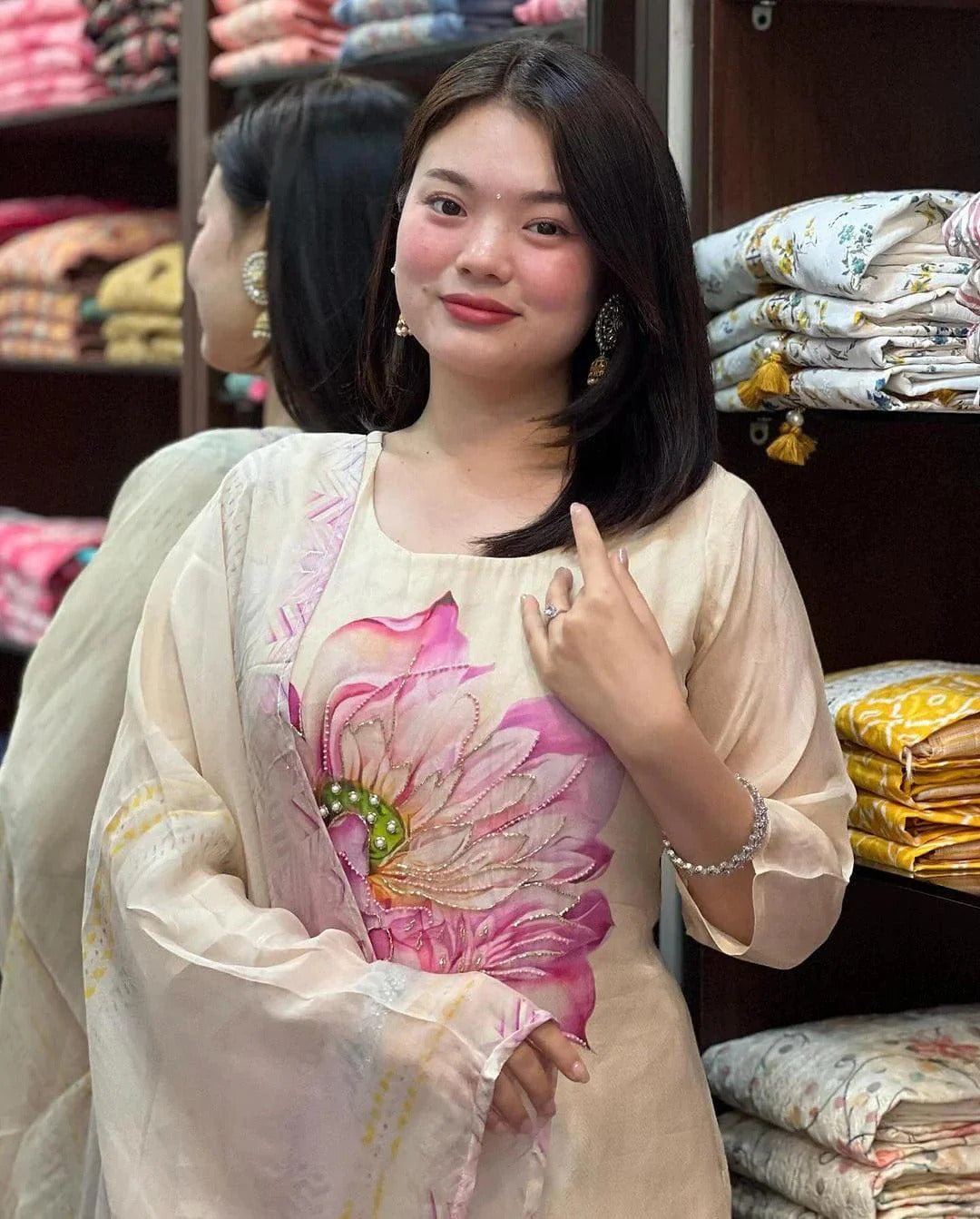 NAOMIKA DESIRABLE FASHION WITH STUNNING ELEGANCE KURTA SET