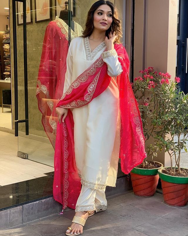 PANCHHI-PINK INCREDIBLE RADIANCE AND CLASSIC STYLE KURTA SET