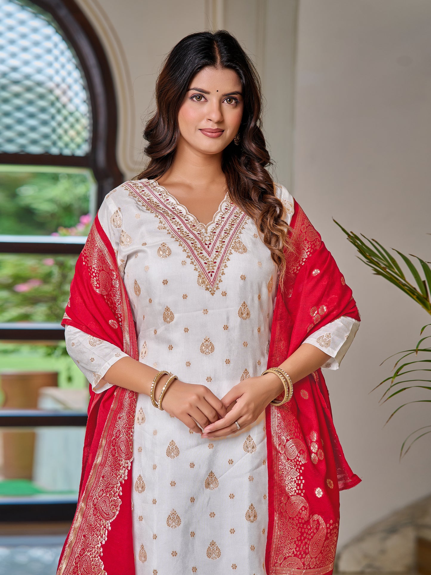 WHITE DAILY KURTA SET FOR OFFICE WEAR