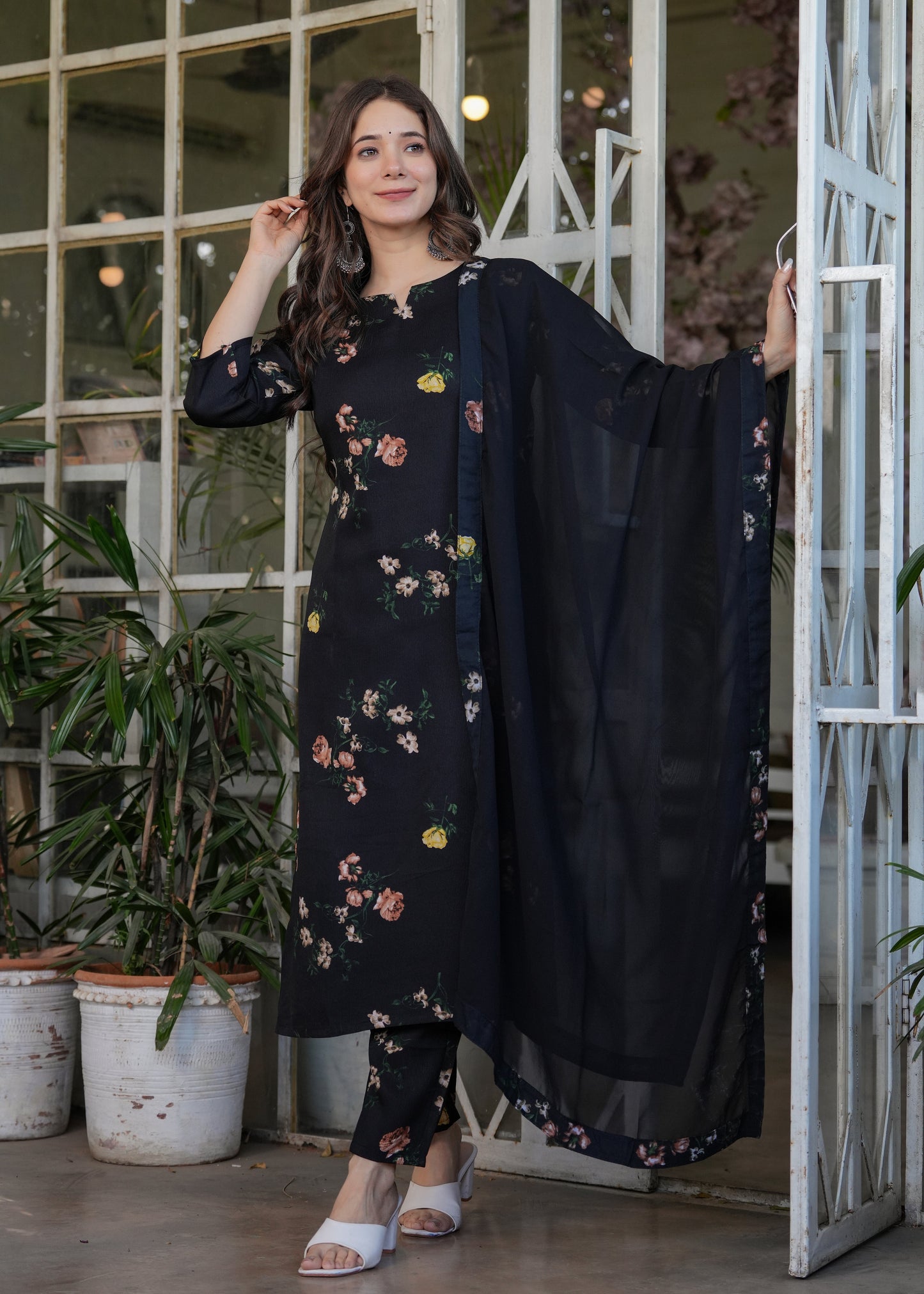 BOLD BLACK LUXE KURTA SET