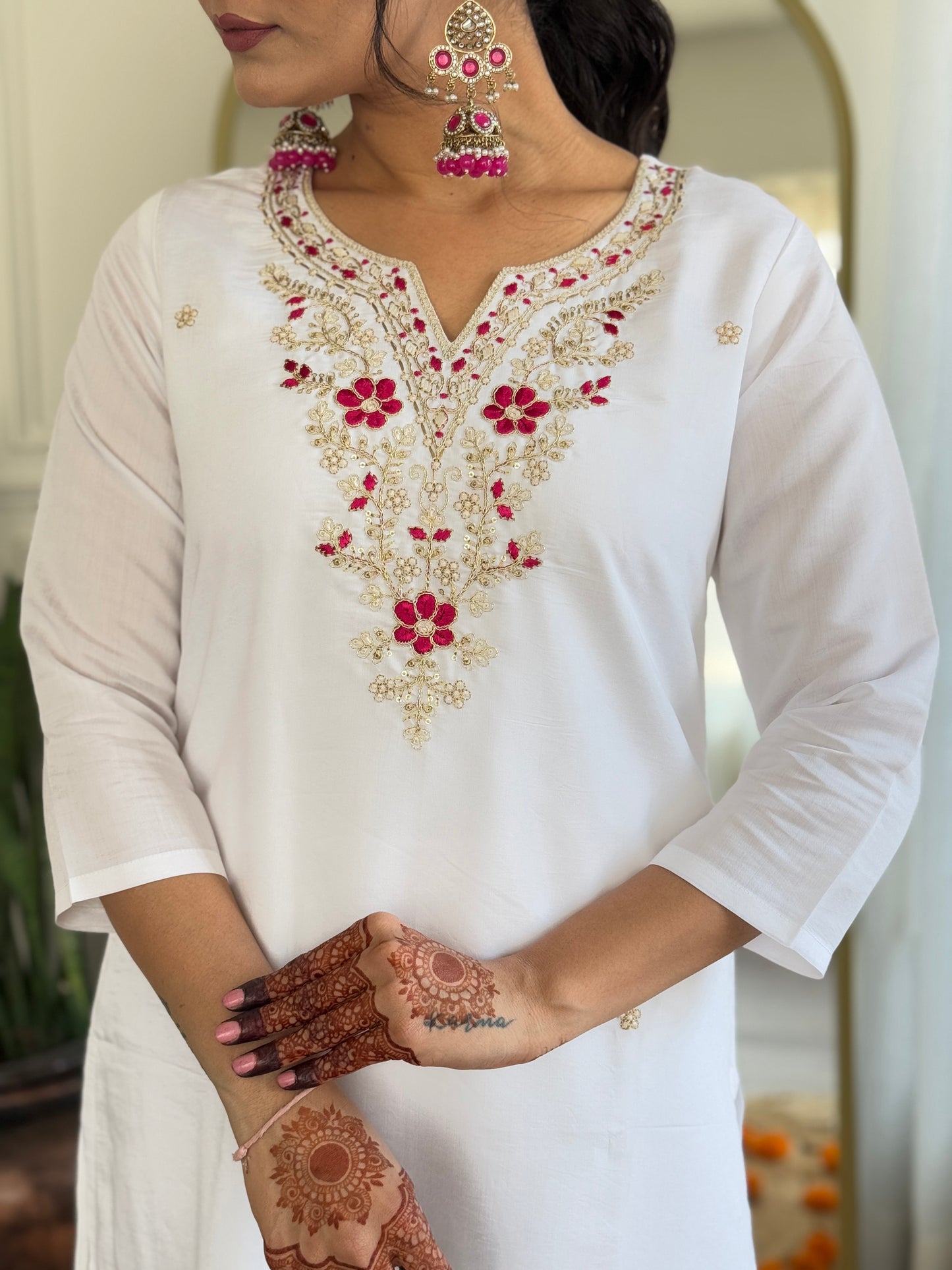 WHITE BSY VISCOSE EMBROIDERED KURTA PANT DUPATTA SET