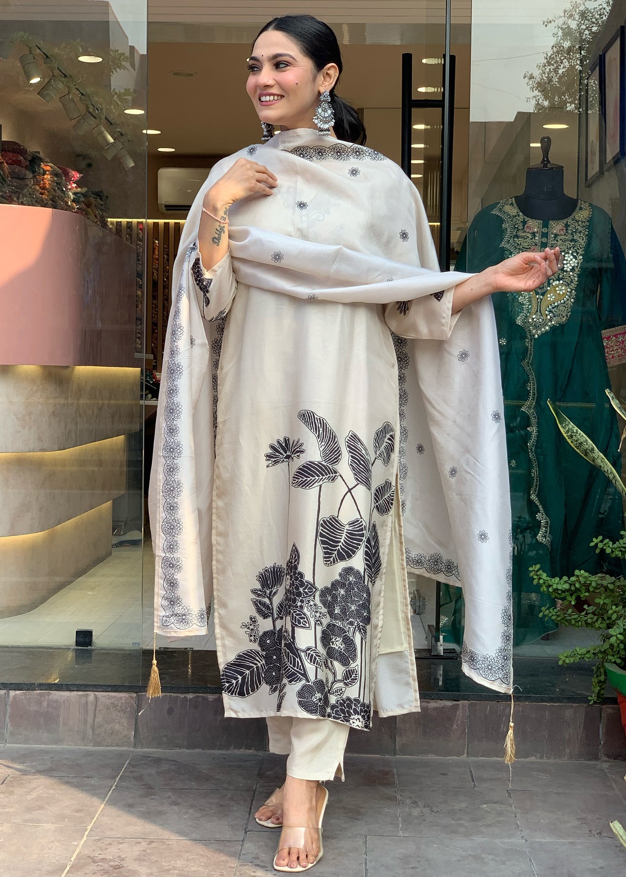 CHAVI BEIGE EVERYDAY KURTA SET WITH PANT AND DUPATTA