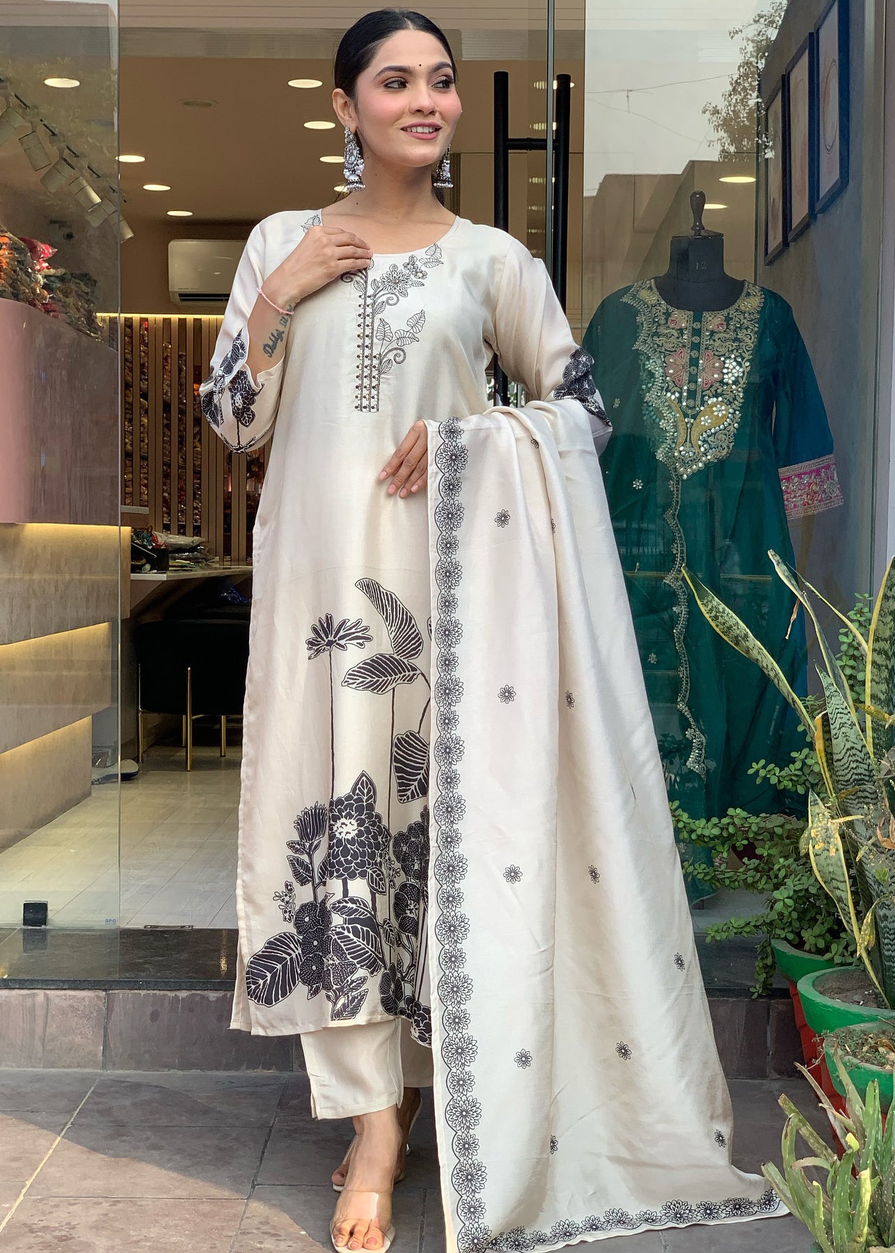 CHAVI BEIGE EVERYDAY KURTA SET WITH PANT AND DUPATTA