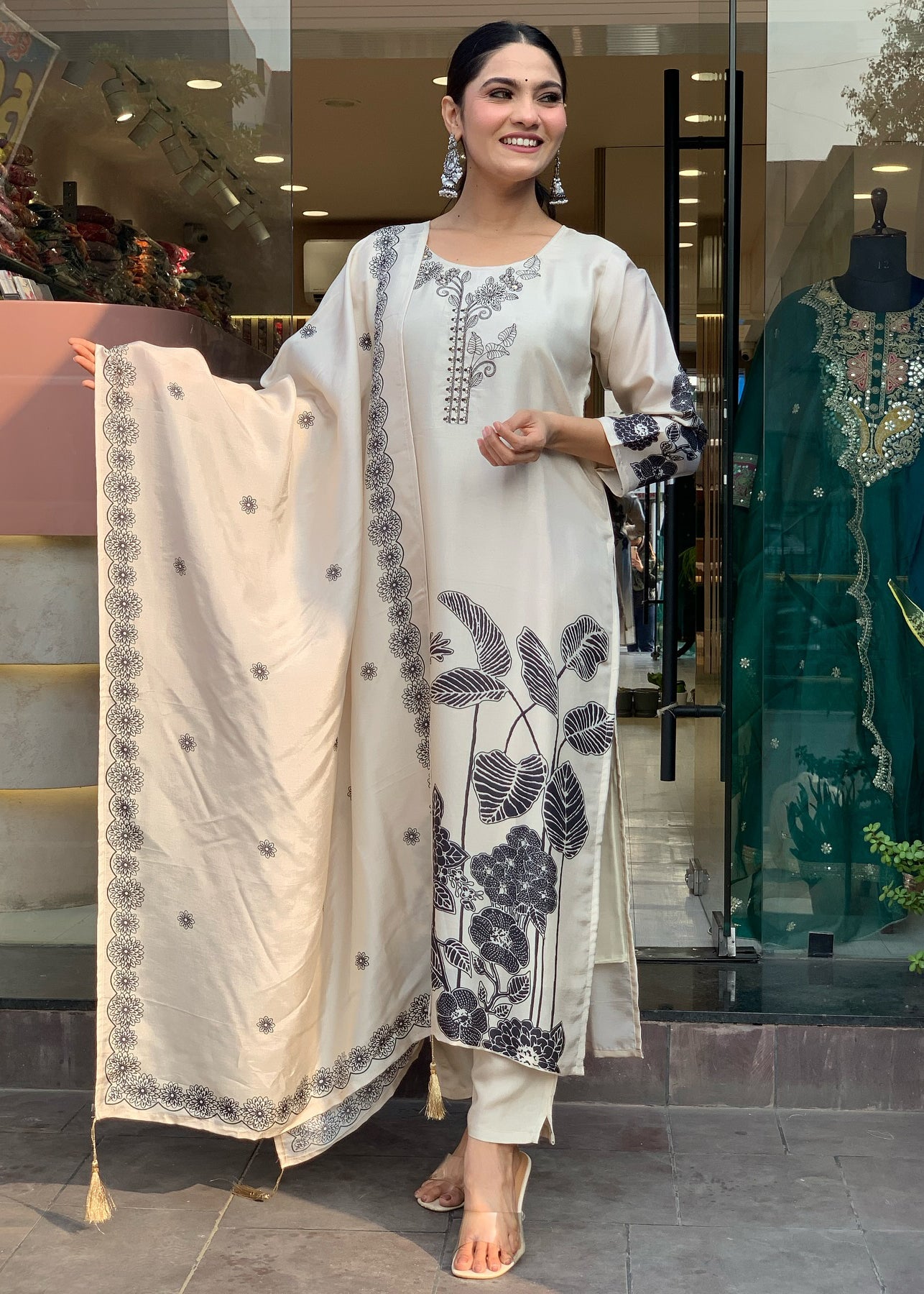 CHAVI BEIGE EVERYDAY KURTA SET WITH PANT AND DUPATTA