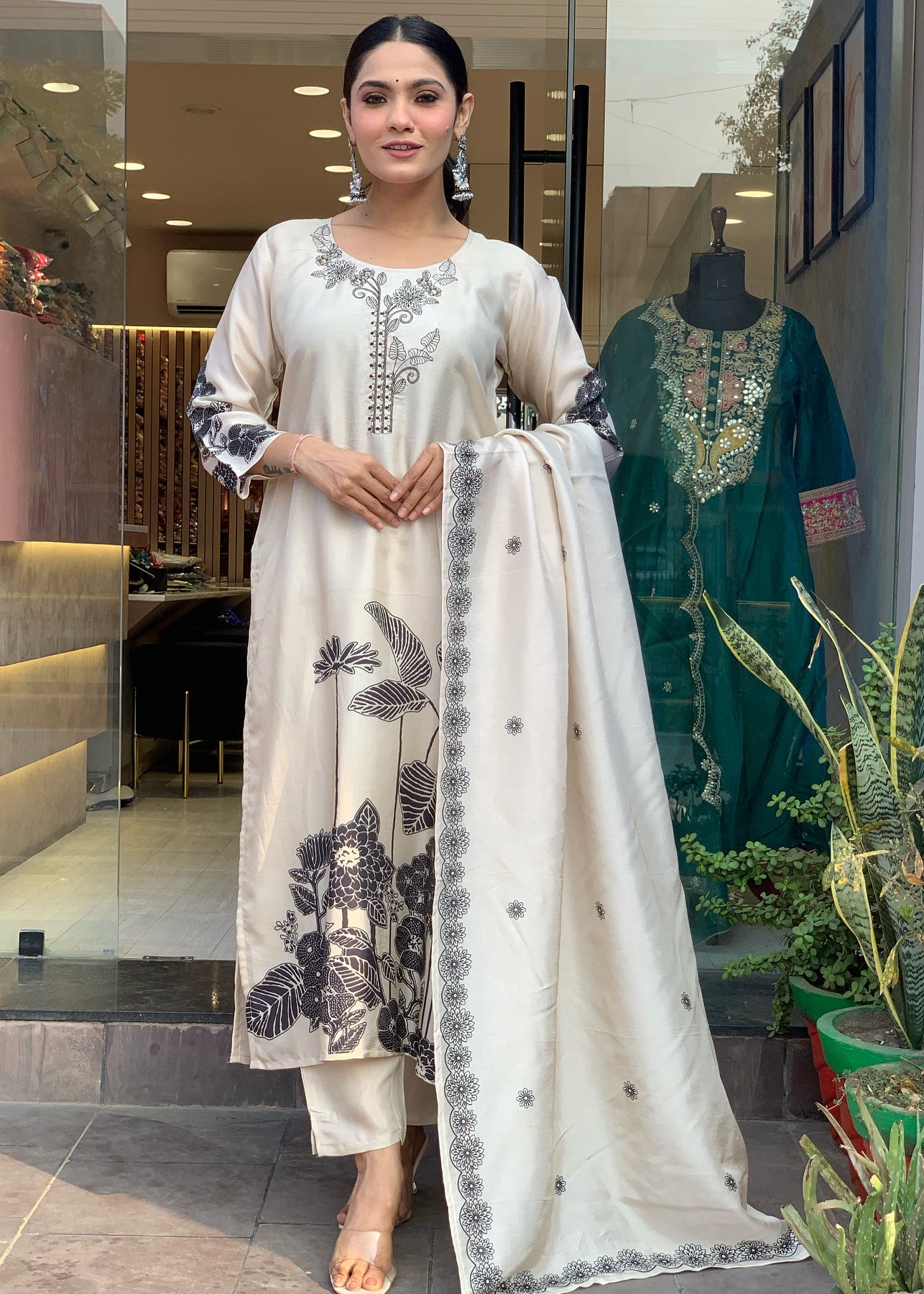 CHAVI BEIGE EVERYDAY KURTA SET WITH PANT AND DUPATTA