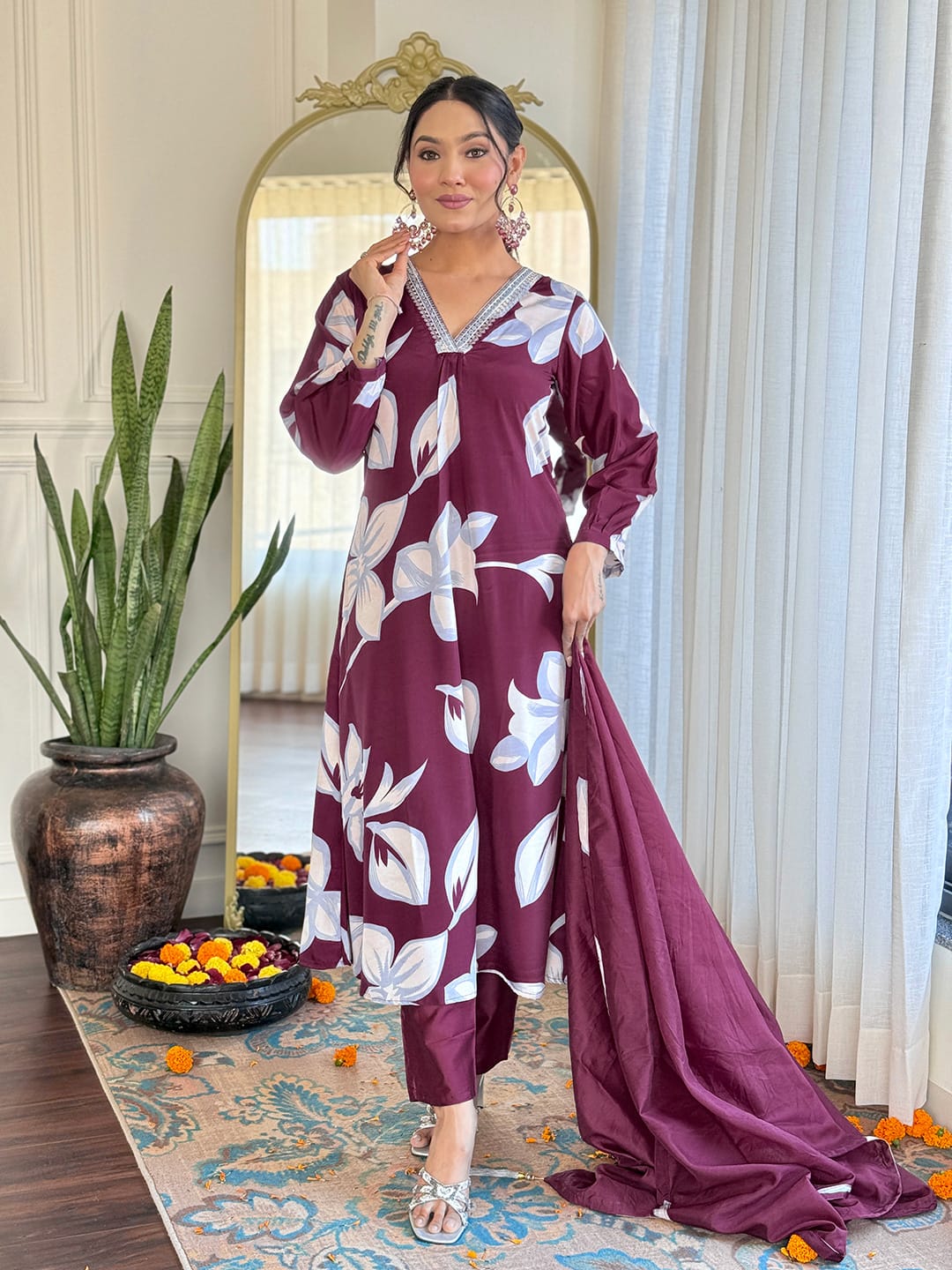 GULMOHAR LIGHT KURTA SET FOR DAILY WEAR