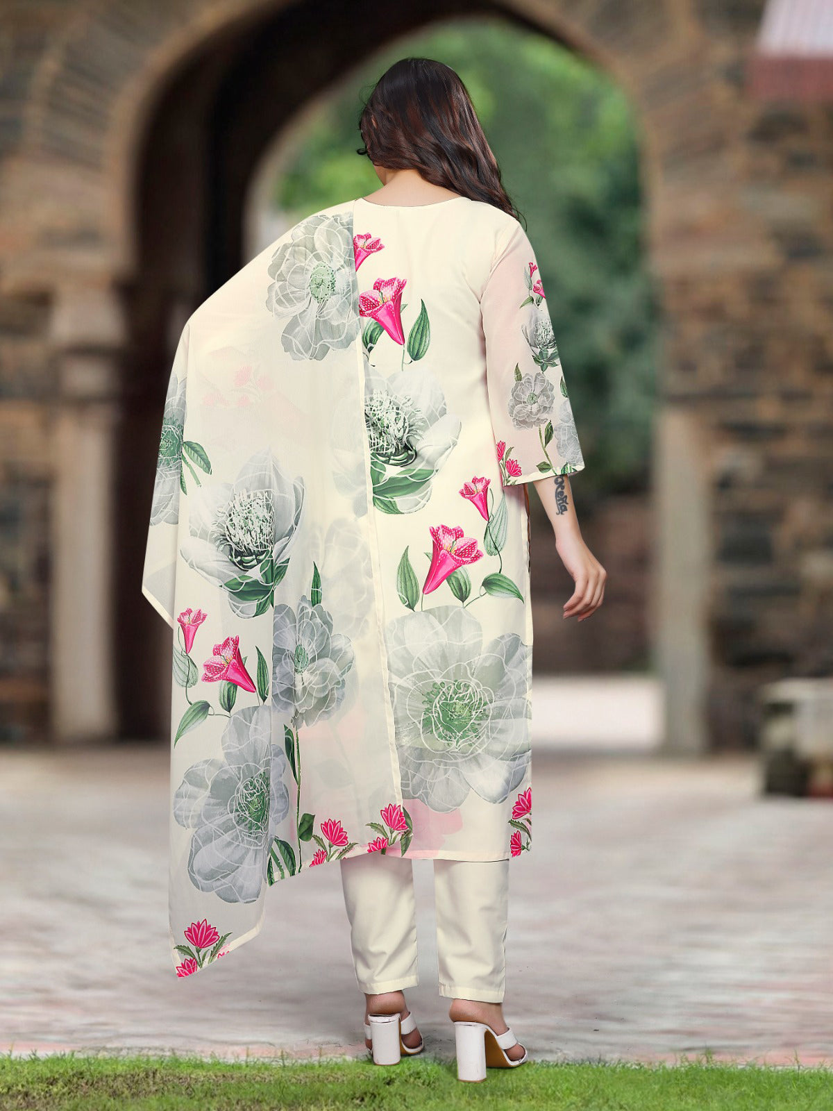 SONIKA WHITE ELEGANT SUMMER DRESS