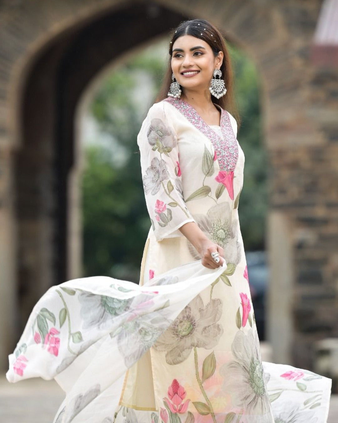 SONIKA WHITE ELEGANT SUMMER DRESS