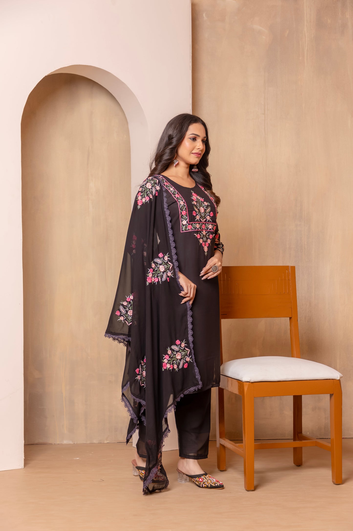 SHUCHI BLACK SLEEK LITTLE BLACK DRESS