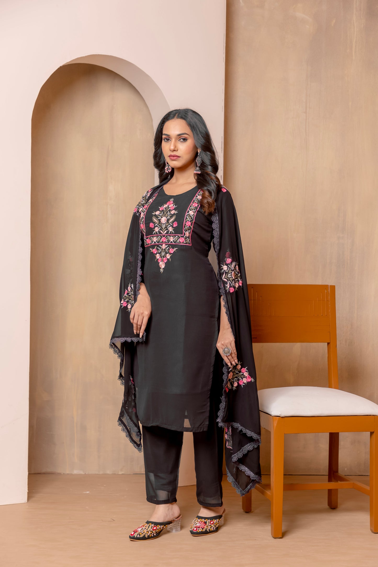 SHUCHI BLACK SLEEK LITTLE BLACK DRESS