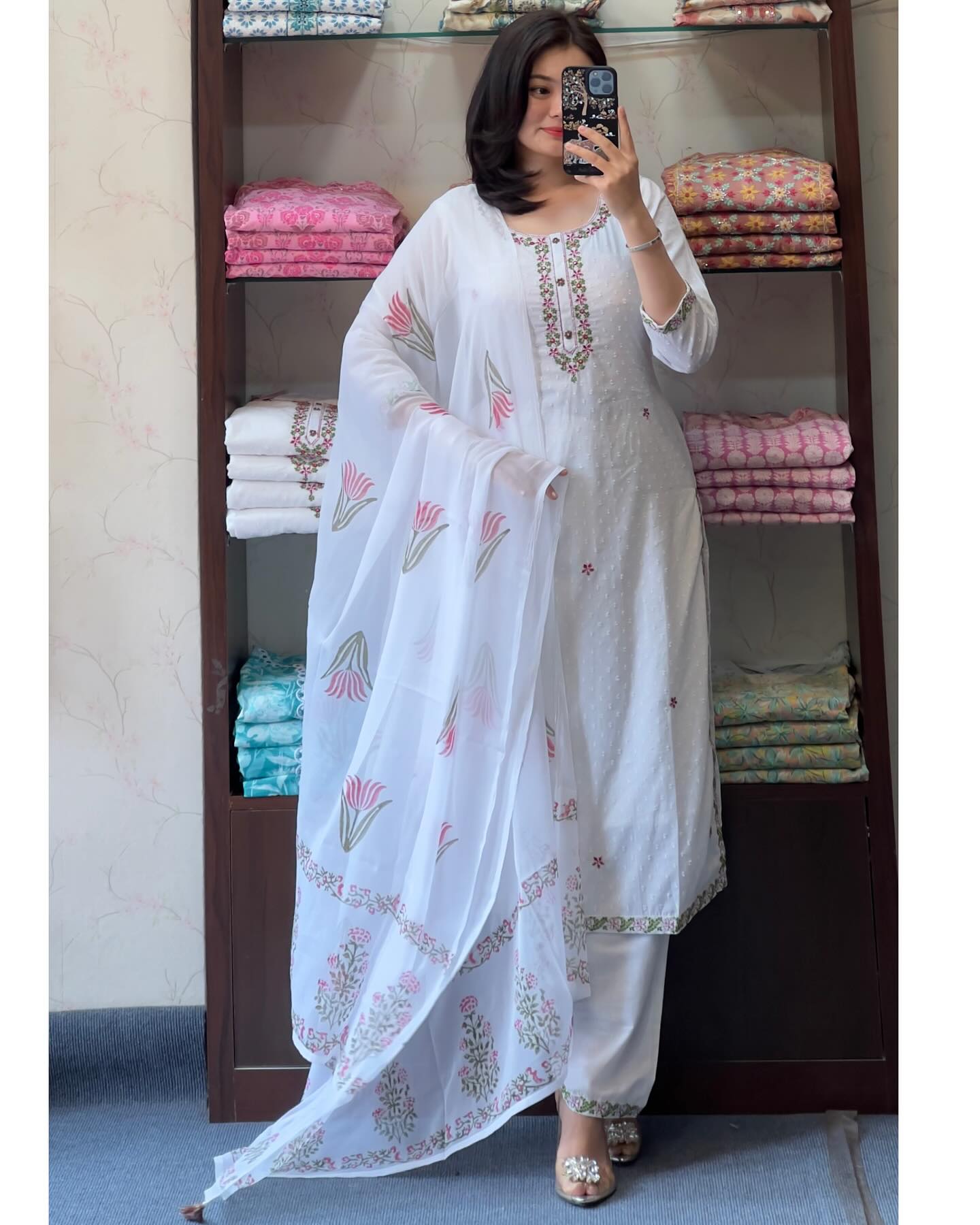MIA WHITE FLORAL EMBROIDERED COTTON SUIT SET