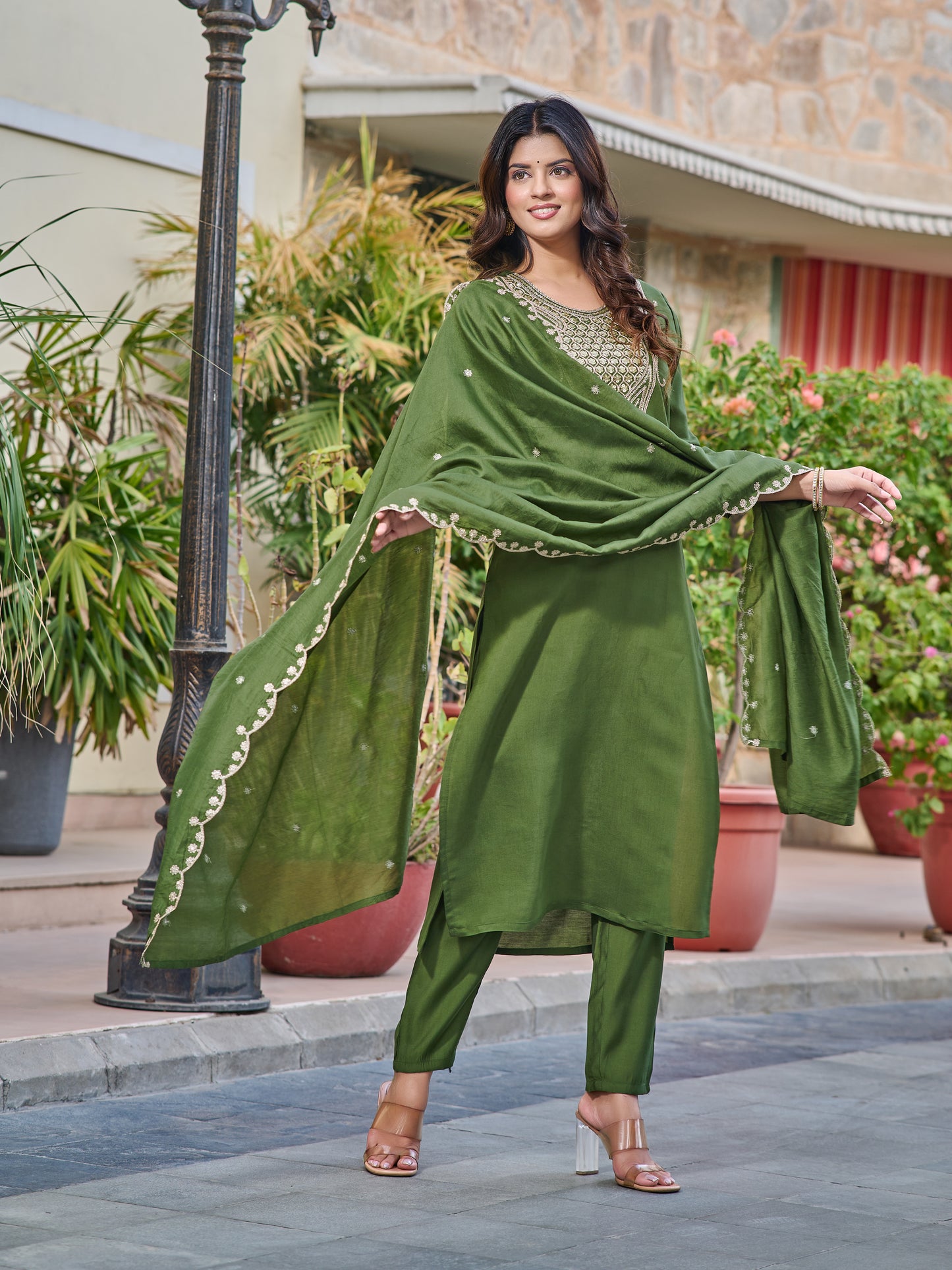 MAHENDI KURTA SET WITH RELAXED FIT FOR DAILY WEAR
