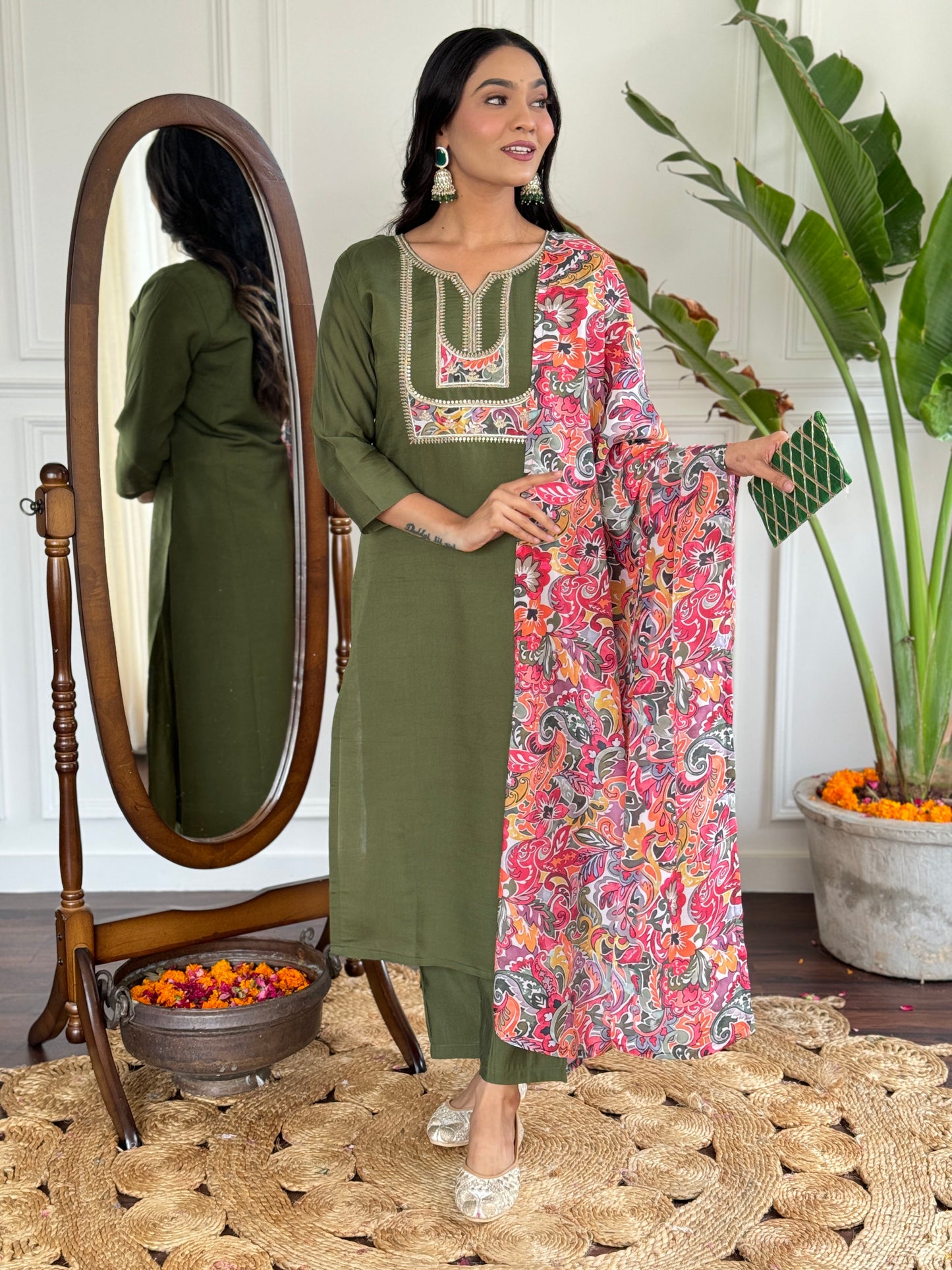 MEHNDI GREEN REGULAR KURTA PANT SET