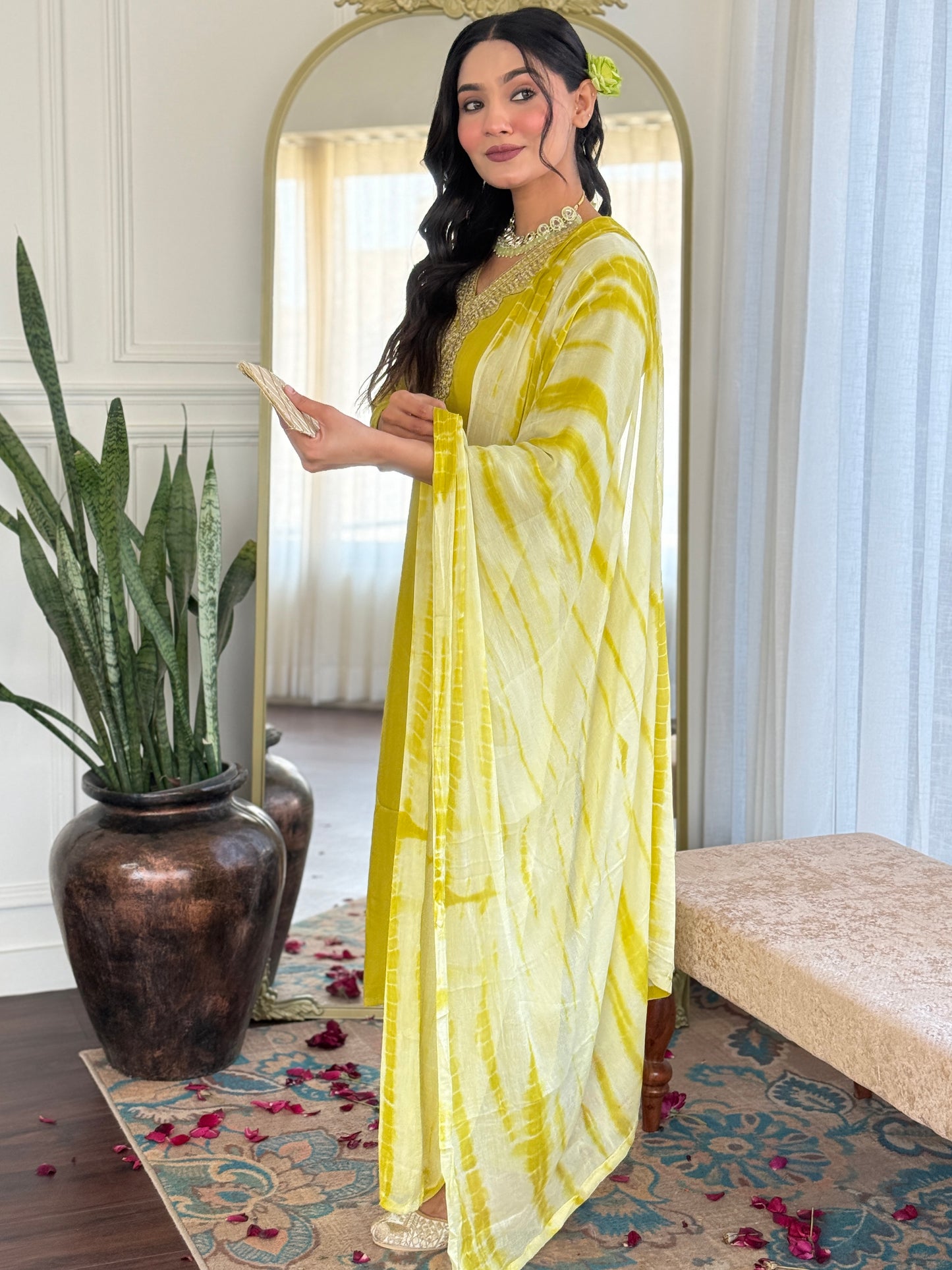 LIRIL ETHNIC WEAR KURTA SET FOR WOMEN