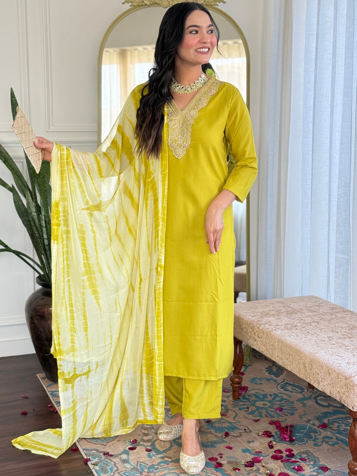 LIRIL ETHNIC WEAR KURTA SET FOR WOMEN