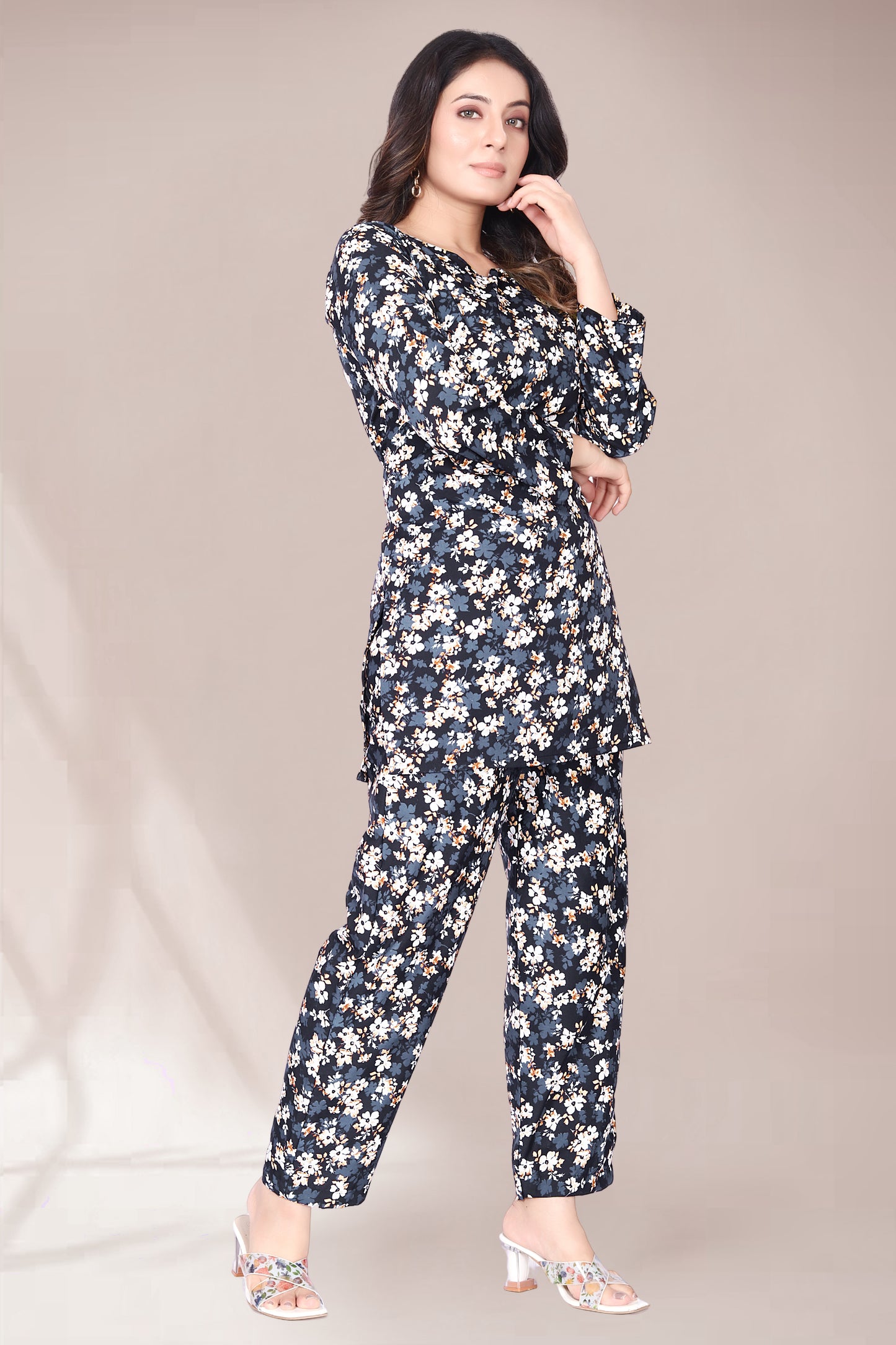 THUNDER BLUE FLOWER PRINTED KURTA AND PANT CO-ORD SET