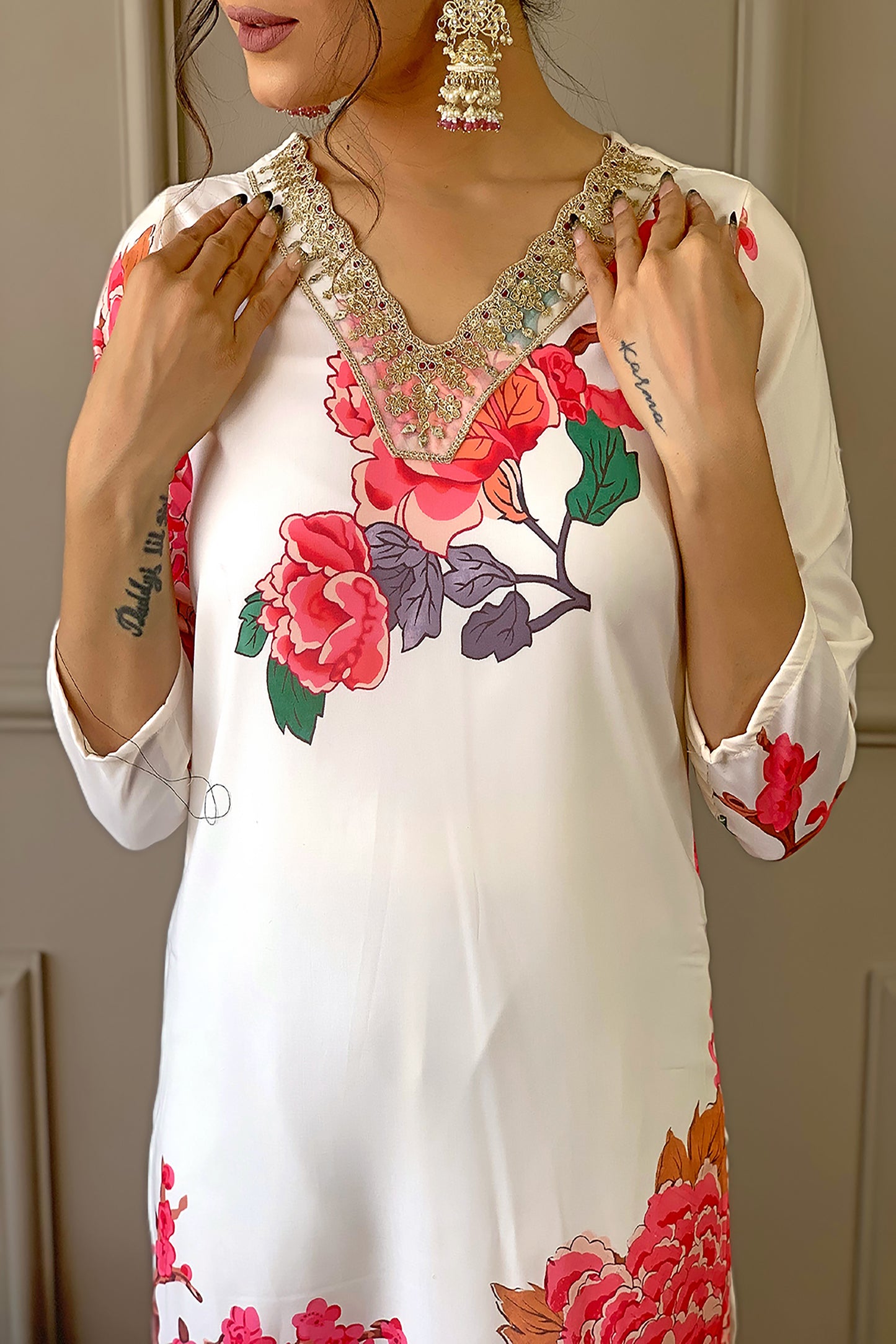 OFF WHITE WITH PINK FLOWER PRINTED KURTI WITH PANT