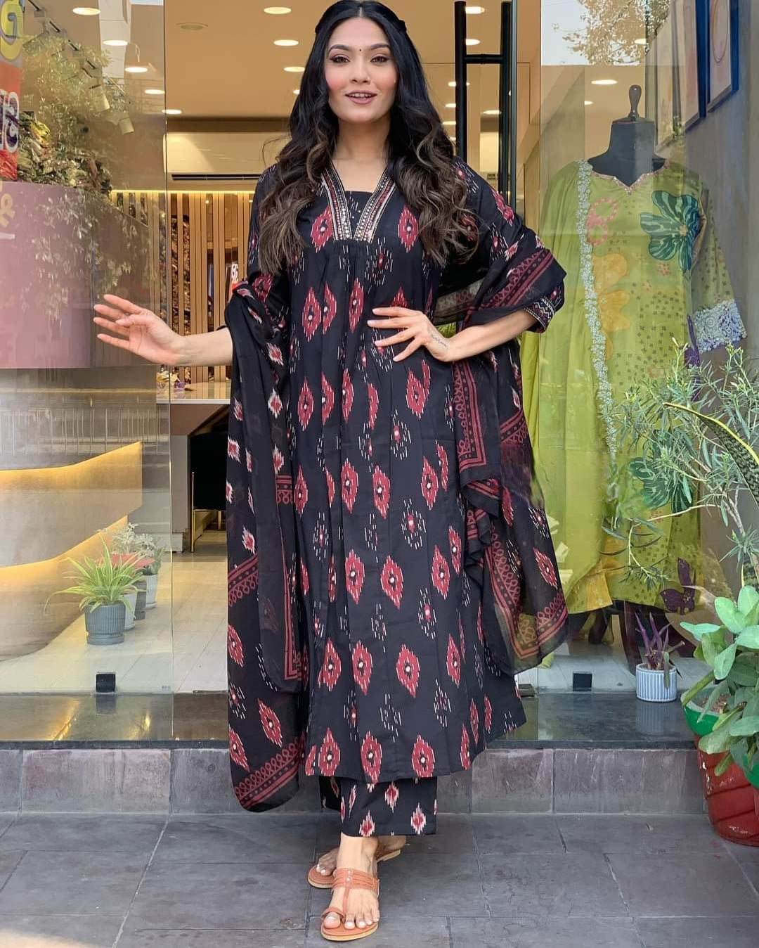 BLACK PRINTED KURTA SET