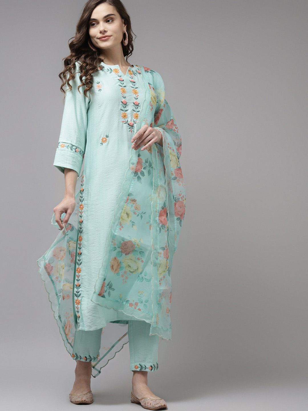 LIGHT SKY EMBROIDERY KURTA SET