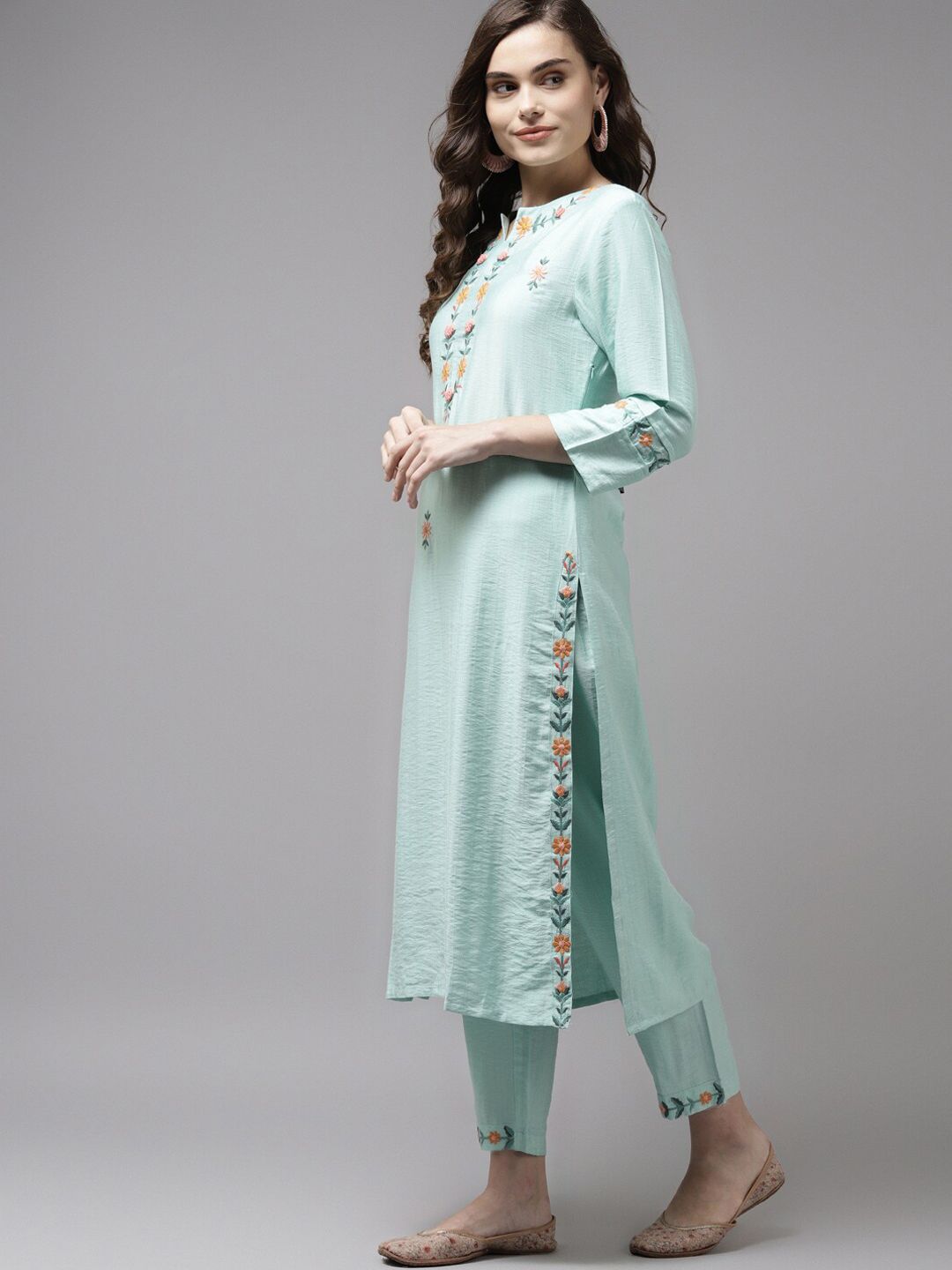 LIGHT SKY EMBROIDERY KURTA SET