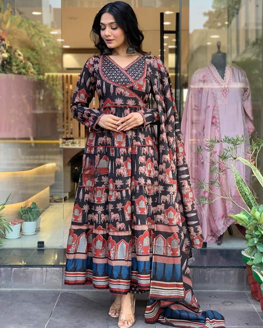 BLACK WITH DIGITAL PRINT KURTA SET