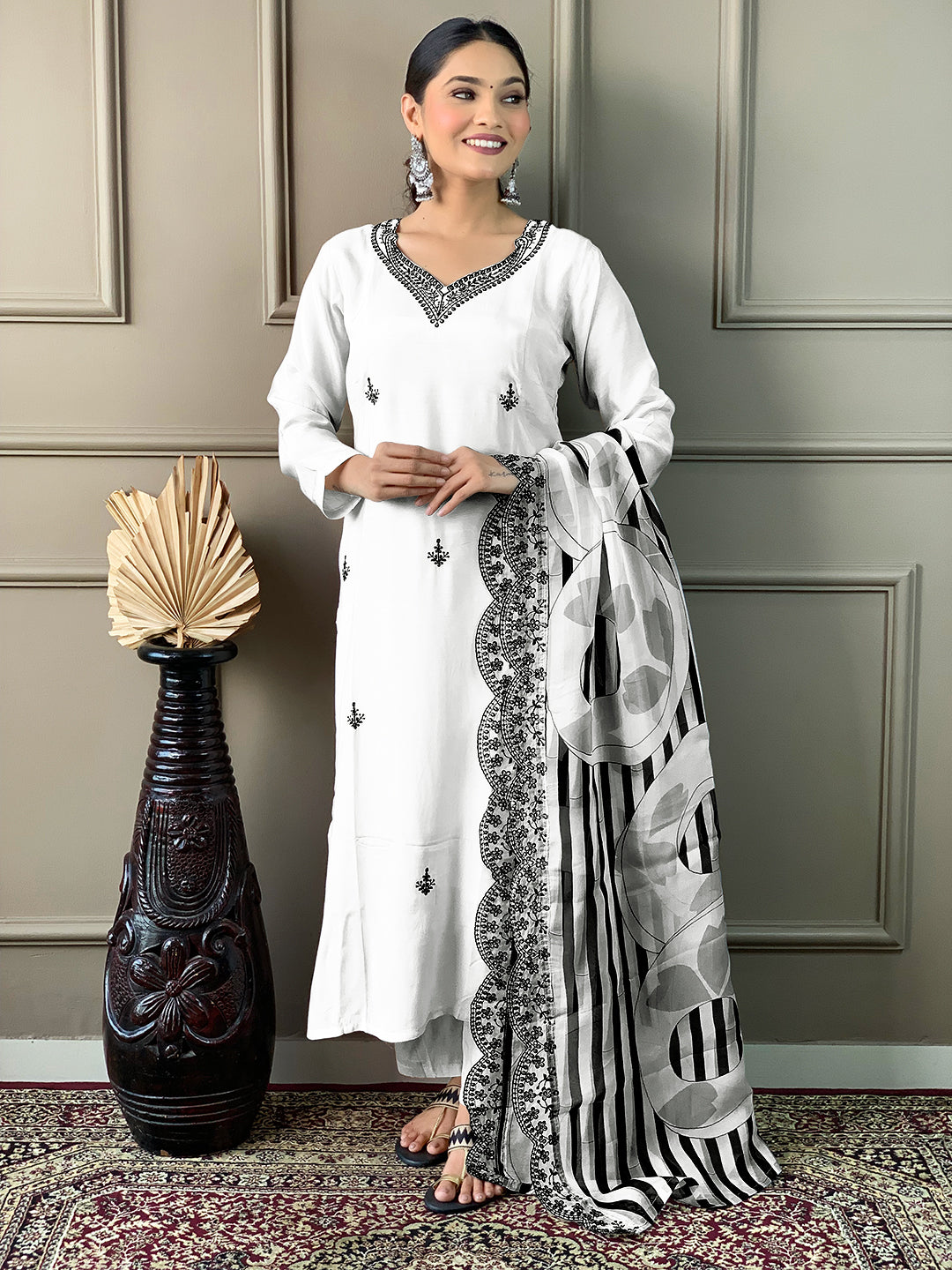 WHITE AND BLACK PRINTED KURTA SET