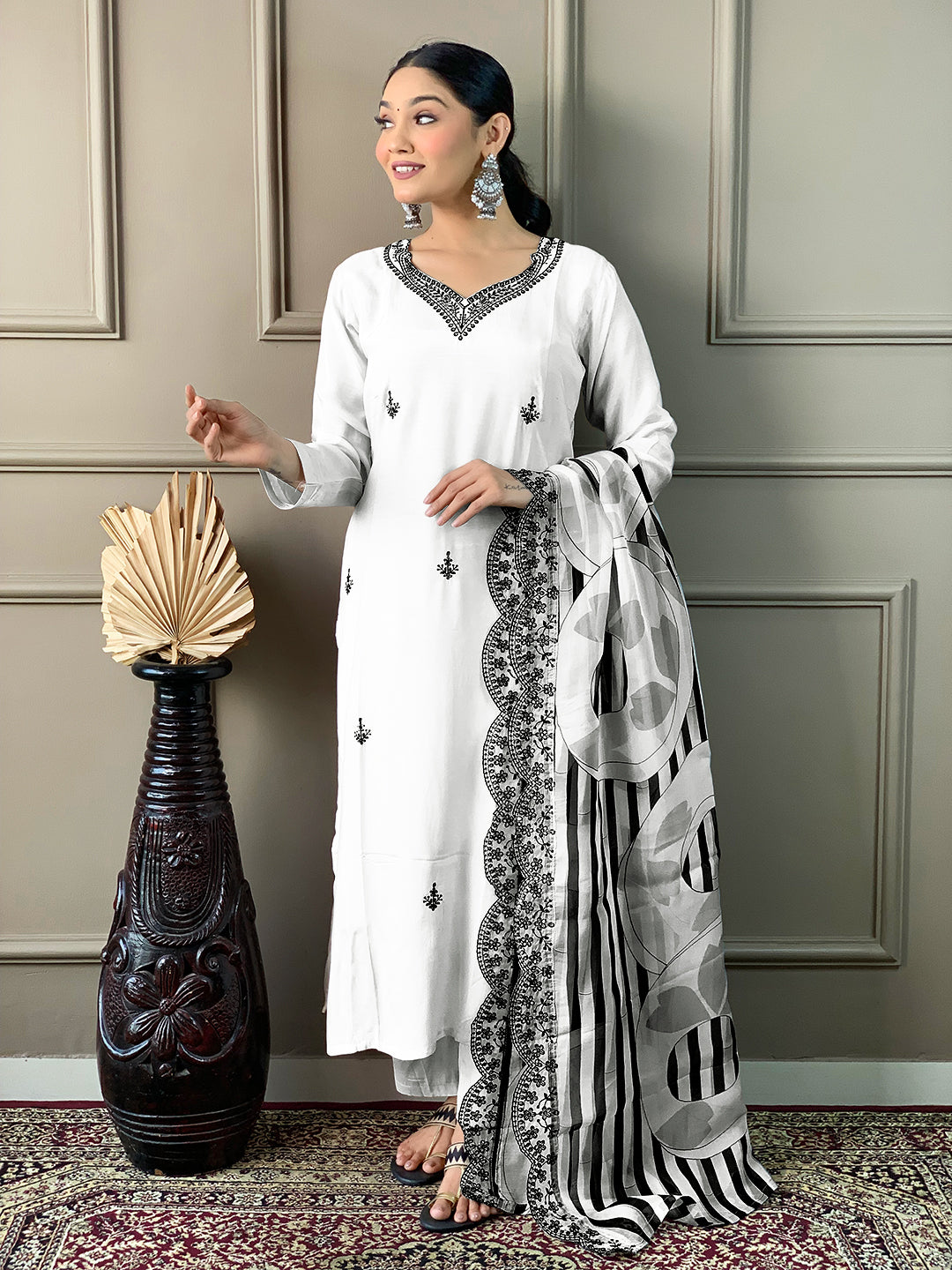 WHITE AND BLACK PRINTED KURTA SET