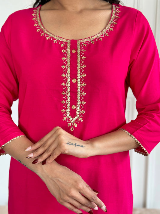 GAJRI VISCOSE EMBROIDERED KURTA PANT DUPATTA SET