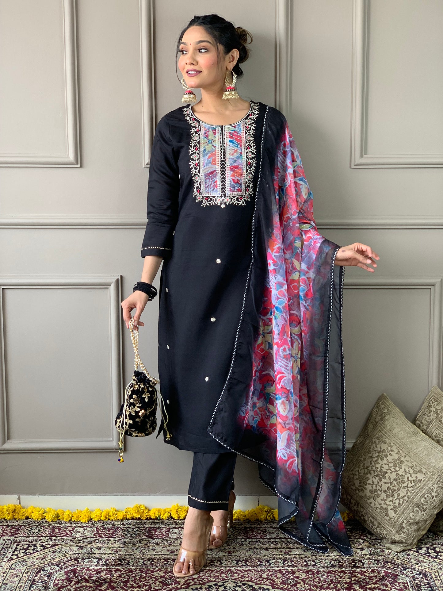 BLACK RAYON SLUB EMBROIDERED KURTA SET