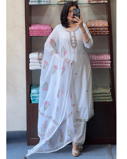 MIA WHITE FLORAL EMBROIDERED COTTON SUIT SET