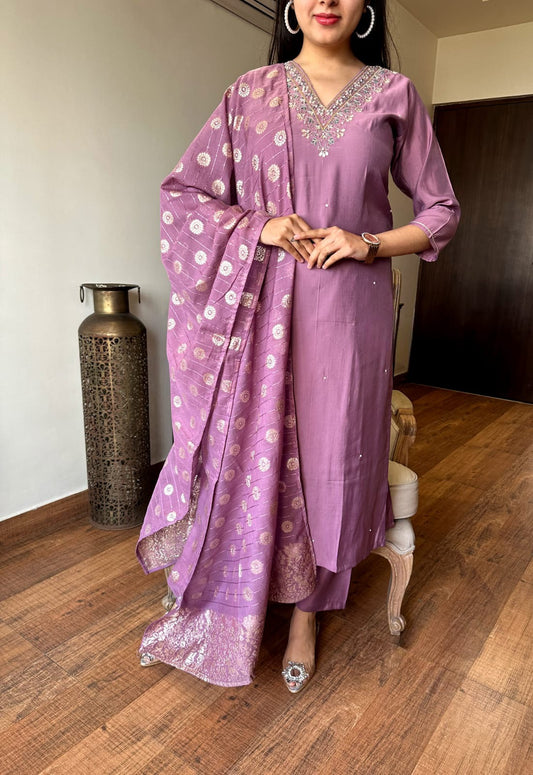 LAVENDER EMBROIDERED ETHNIC FESTIVE TRADITIONAL SILK KURTA SET