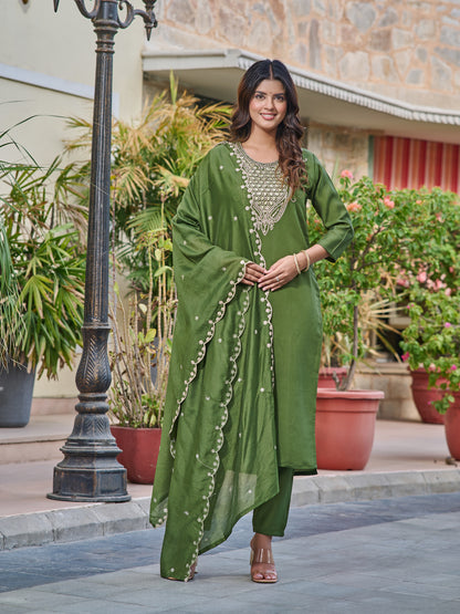 MAHENDI KURTA SET WITH RELAXED FIT FOR DAILY WEAR