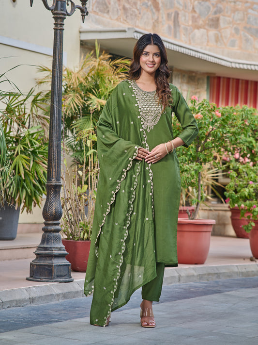 MAHENDI KURTA SET WITH RELAXED FIT FOR DAILY WEAR